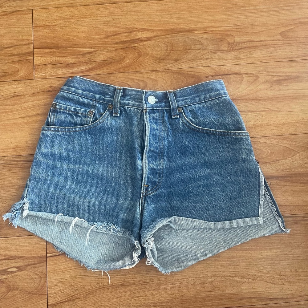 Rare Levi’s wash em hot denim shorts